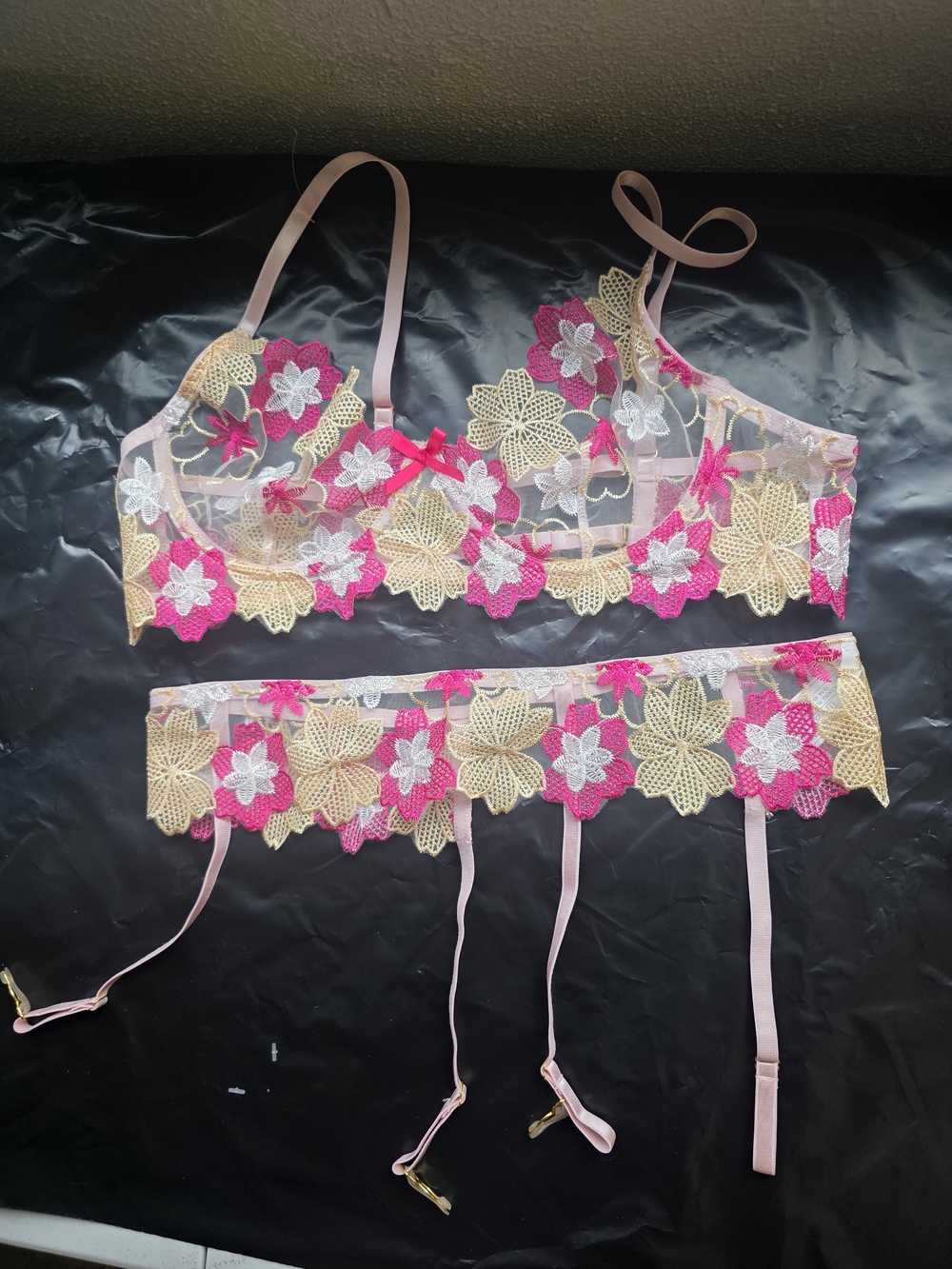 Floral Lace Sheer Bra & Garter Set in Pink and Cream